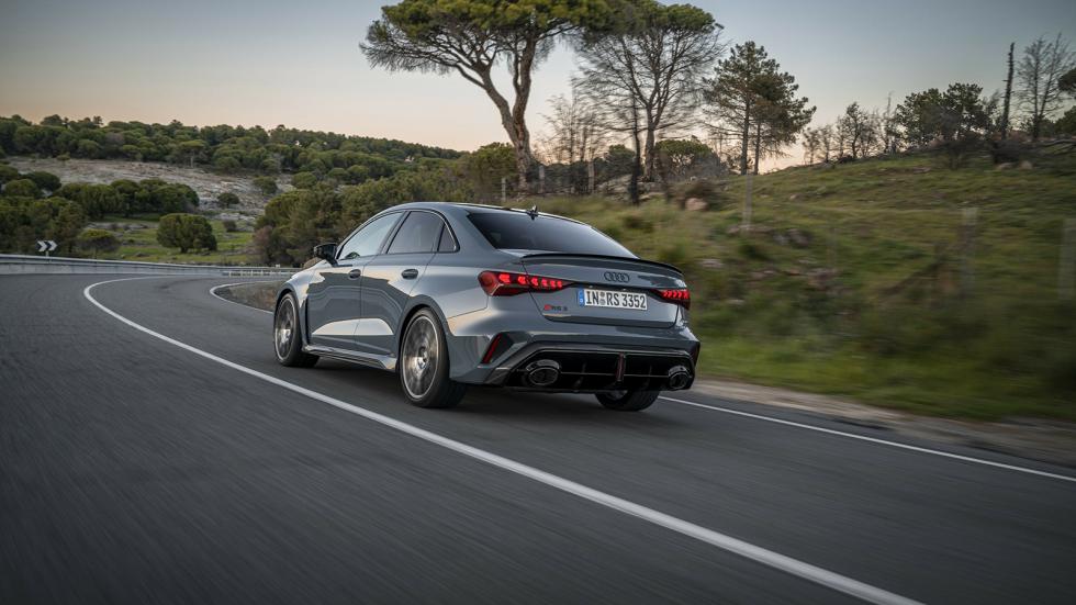 Νέες τιμές για το ανανεωμένο Audi RS3 στην Ελλάδα